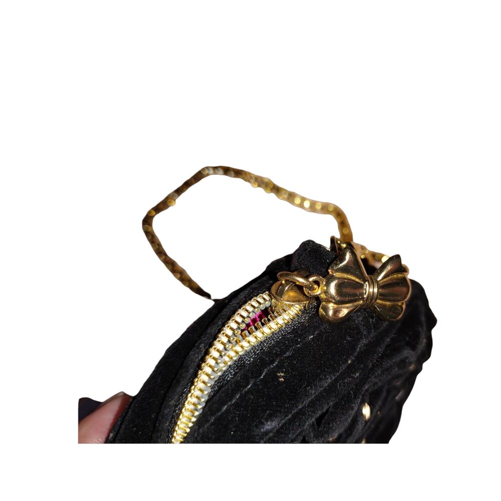 Betsey Johnson Black Velvet Rosette Mini crossbody bag - Picture 4 of 5